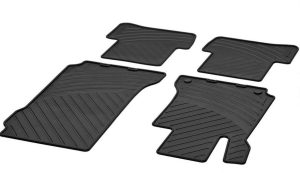 NEW GENUINE MERCEDES BENZ C CLASS W204 LHD SALOON AND ESTATE RUBBER FLOOR MATS A20468043489G33
