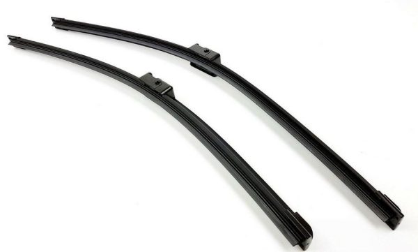 NEW GENUINE VW BORA GOLF PASSAT POLO FRONT WINDSCREEN WIPER BLADES SET 2PCS RHD