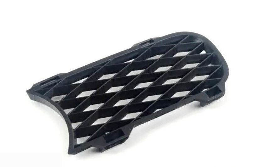 NEW GENUINE VW TOUAREG 2003-2007 FRONT BUMPER BLACK FOG LIGHT GRILL RIGHT O/S 7L6853684A9B9