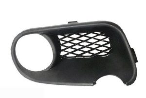 NEW GENUINE VW TOUAREG 03-07 FRONT BUMPER FOG LIGHT TRIM AND GRILL SET RIGHT O/S