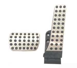 NEW GENUINE MERCEDES C CLASS W205 E CLASS W222 STAINLESS STEEL PEDAL COVERS SET A0002900500