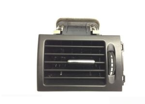 NEW GENUINE MERCEDES BENZ C220 CDI CENTER DASHBOARD AIR FLEW VENT LEFT N/S A20483014549116