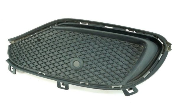 NEW GENUINE MERCEDES BENZ CLA CLASS C117 FRONT BUMPER LOWER SIDE GRILL SET - Image 4