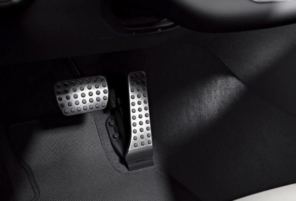 NEW GENUINE MERCEDES C CLASS W205 E CLASS W222 STAINLESS STEEL PEDAL COVERS SET A0002900500 - Image 3