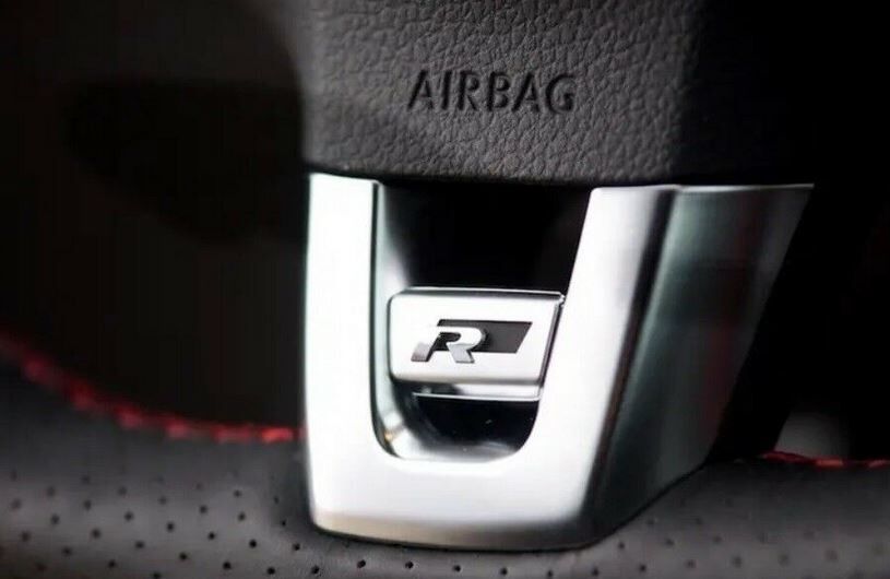 NEW GENUINE VOLKSWAGEN STEERING WHEEL CHROME R LINE CLIP BADGE EMBLEM 1K8419685BPOP