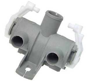 NEW GENUINE MERCEDES-BENZ E CLASS SALOON W123 HEATER CONTROL VALVE A1238302084