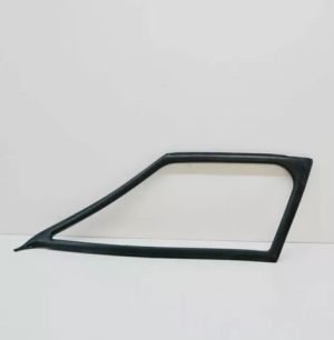 NEW GENUINE MERCEDES BENZ SPRINTER 906 FRONT RIGHT GLASS WINDOW SEAL O/S A9066711820