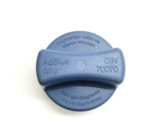 NEW GENUINE MERCEDES BENZ COMMERCIAL TRUCK ADBLUE TANK FILLER CAP A0004701805