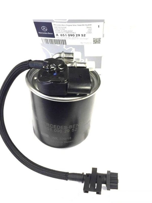 NEW GENUINE MERCEDES BENZ OM651 ENGINE FUEL FILTER WITH SENSOR A6510902952 - Image 2
