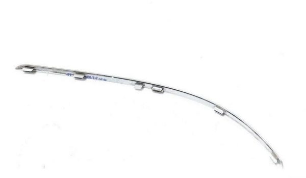 NEW GENUINE MERCEDES BENZ B CLASS W246 REAR BUMPER RIGHT SIDE CHROME STRIP TRIM A2468851021 - Image 4
