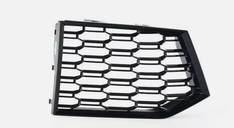 NEW GENUINE AUDI RS3 17-18 FRONT BUMPER LOWER RIGHT O/S AIR VENT GRILL BLACK 8V5807682QT94