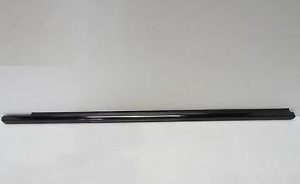 NEW GENUINE MERCEDES MB E W211 REAR DOOR LEFT SIDE WINDOW MOLDING GLOSS BLACK A2116900580