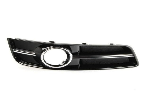 NEW GENUINE AUDI A3 09-13 O/S RIGHT BUMPER FOG LIGHT CHROME GRILL 8P0807682J T94