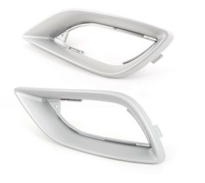 NEW GENUINE MERCEDES BENZ R W251 FRONT BUMPER FOG LIGHT COVER TRIM PAIR SET