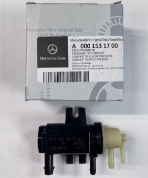 NEW GENUINE MERCEDES BENZ OM651 ENGINE TURBOCHARGER PRESSURE TRANSDUCER