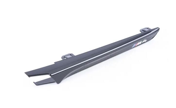 NEW GENUINE BMW 4 SERIES M4 F83 F82 FRONT FENDER TRIM GRILLE LEFT 51148068585