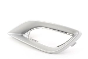 NEW GENUINE MERCEDES BENZ R W251 FRONT BUMPER FOG LIGHT COVER TRIM LEFT N/S A2518851923