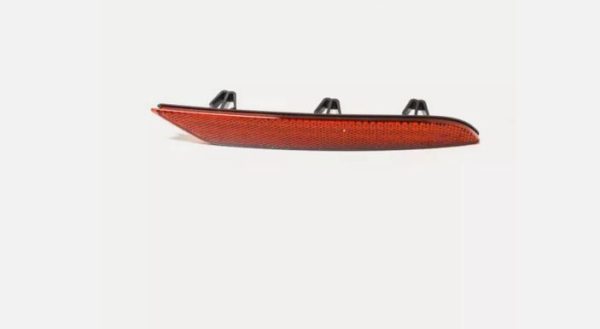 NEW GENUINE AUDI A1 2015-2018 REAR BUMPER RIGHT O/S LIGHT REFLECTOR 8XA945106