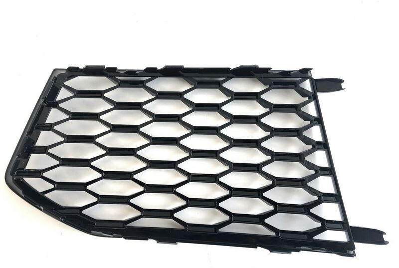 NEW GENUINE AUDI RSQ3  2014-2018 O/S RIGHT BUMPER AIR VENT GRILL 8U0807682GT94 - Image 3