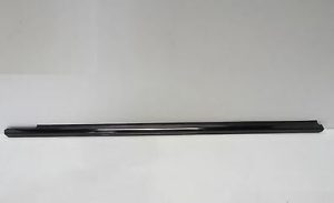 NEW GENUINE MERCEDES MB E W211 REAR DOOR RIGHT SIDE WINDOW MOLDING GLOSS BLACK A2116900680