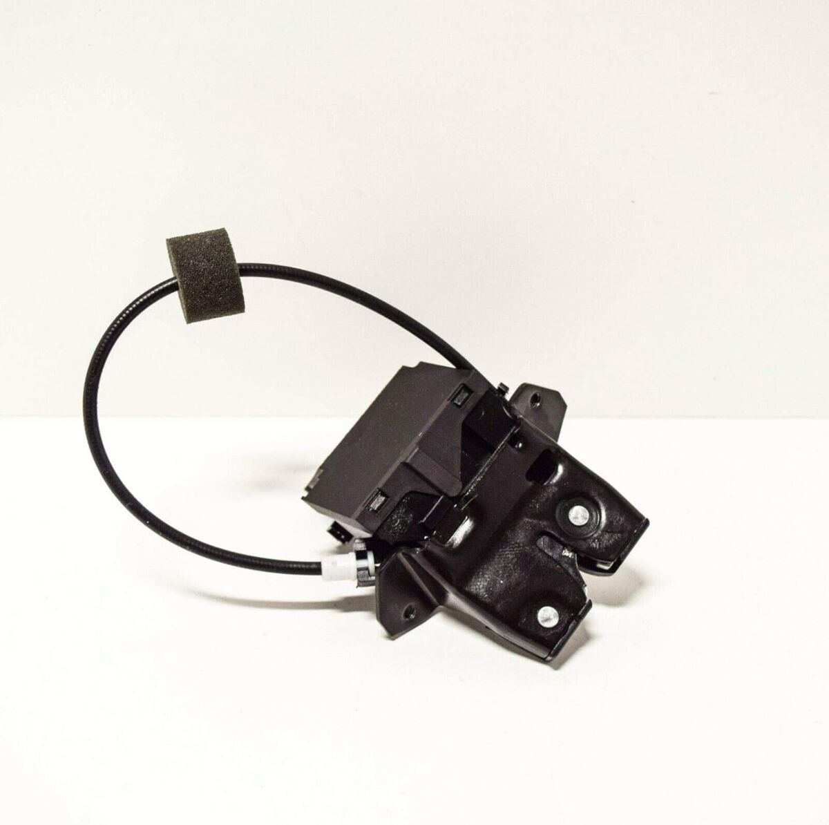 NEW GENUINE MERCEDES MB C E CLASS W203 W211 TRUNK LID LOCK LATCH MECHANISM A1717500085