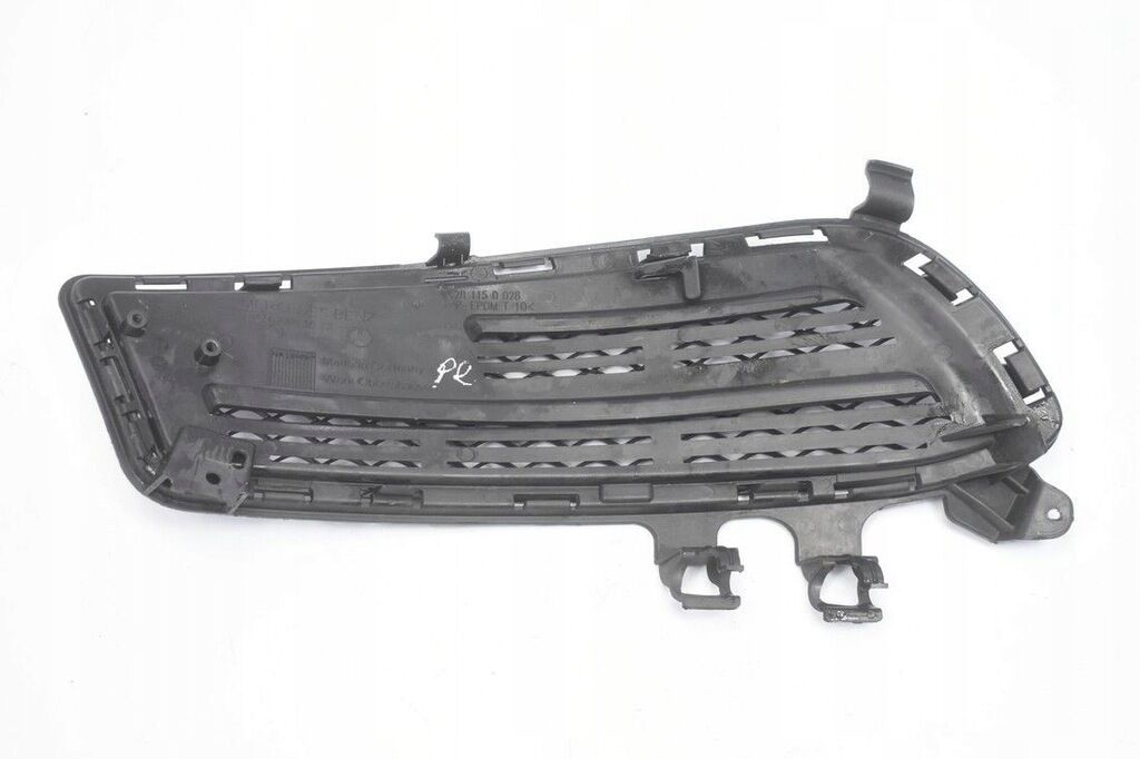 NEW GENUINE MERCEDES BENZ MB A W176 AMG FRONT BUMPER LOWER INNER GRILLE RIGHT A1768851622 - Image 5