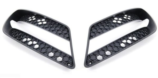 NEW GENUINE MERCEDES BENZ MB C W204 AMG FRONT FOG DRL LIGHT GRILL PAIR L+R