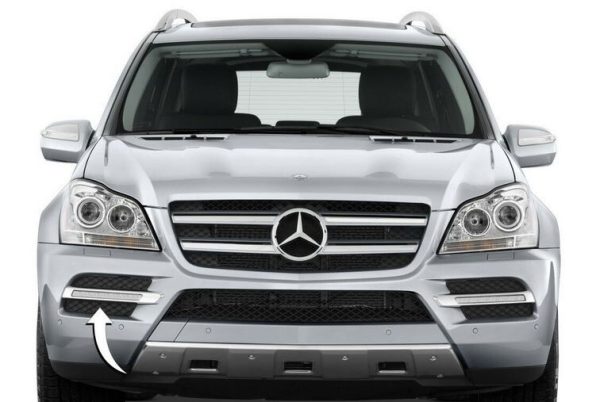 NEW GENUINE MERCEDES BENZ GL X164 09-12 FRONT BUMPER FOG LIGHT GRILL RIGHT O/S A1648847222