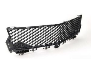 NEW GENUINE MERCEDES BENZ AMG C63 W204 FACELIFT FRONT BUMPER CENTER GRILL A2048851753