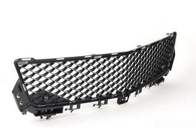 NEW GENUINE MERCEDES BENZ AMG C63 W204 FACELIFT FRONT BUMPER CENTER GRILL A2048851753