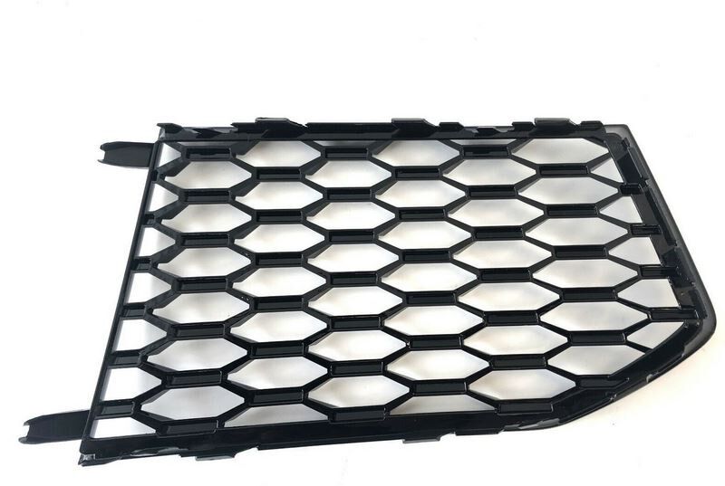 NEW GENUINE AUDI RSQ3  2014-2018 N/S LEFT BUMPER AIR VENT GRILL 8U0807681GT94 - Image 3