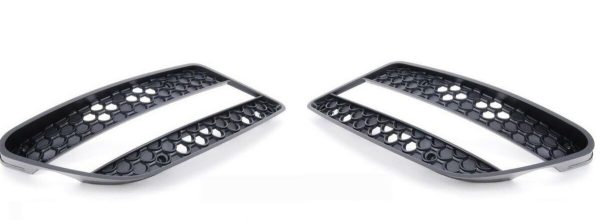 NEW GENUINE MERCEDES BENZ MB C W204 AMG FRONT FOG DRL LIGHT GRILL PAIR L+R - Image 4