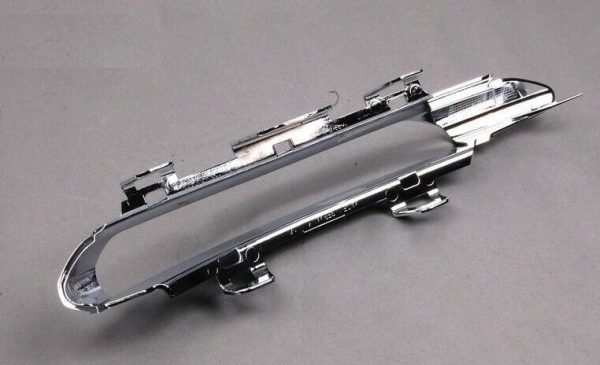 NEW GENUINE MERCEDES BENZ MB C W204 AMG FRONT DRL LIGHT CHROME TRIM LEFT N/S A2048852774 - Image 4