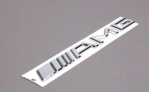 NEW GENUINE MERCEDES BENZ MB ML CLASS W163 AMG TAILGATE BOOT LID BADGE SILVER A2208170815