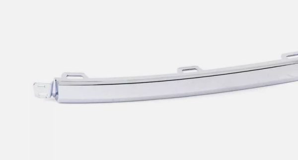 NEW GENUINE VW PASSAT 2015-2018 REAR BUMPER CENTER CHROME MOLDING TRIM 5618538352ZZ - Image 4