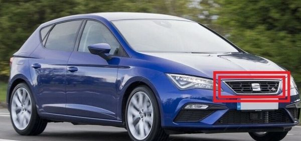 NEW GENUINE SEAT LEON FR 16-18 FRONT UPPER CENTER GRILL BLACK 5F0853654J 9B9 - Image 2