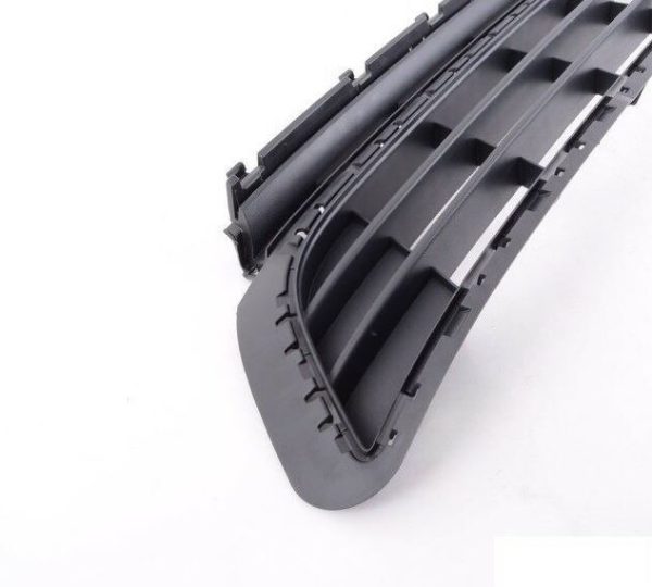 NEW GENUINE VW GOLF MK7 2013-2017 LOWER CENTER GRILL BLACK 5G0853677B 9B9 - Image 3
