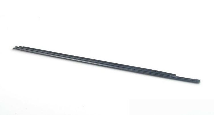 NEW GENUINE MERCEDES MB ML W164 FRONT DOOR LOWER WINDOW TRIM BLACK RIGHT O/S A1646904880 - Image 4