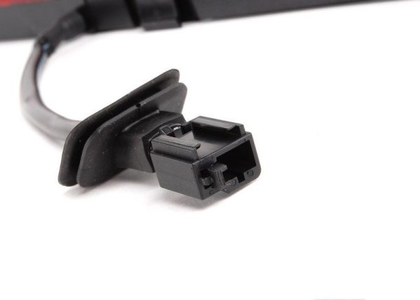 VOLKSWAGEN GOLF V MK5 GTI R32 NEW GENUINE THIRD STOP LIGHT 1K6945097F - Image 4