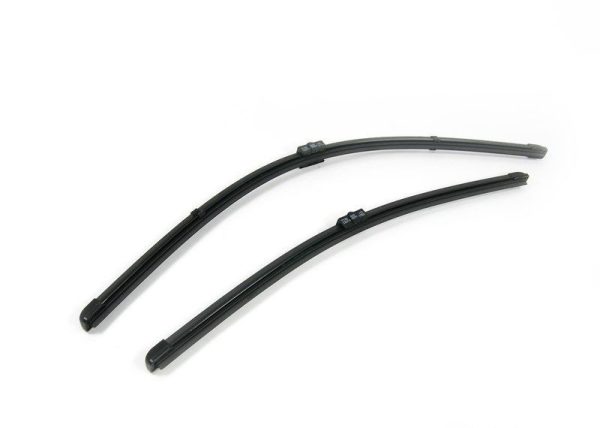 NEW BMW GENUINE 3 SERIES E90 E91 FRONT WINDSHIELD WIPER BLADES SET 61610427668
