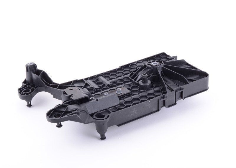 NEW GENUINE VOLKSWAGEN AUDI BATTERY TRAY BATTERY CASING HOLDER 5Q0915331K - Image 6
