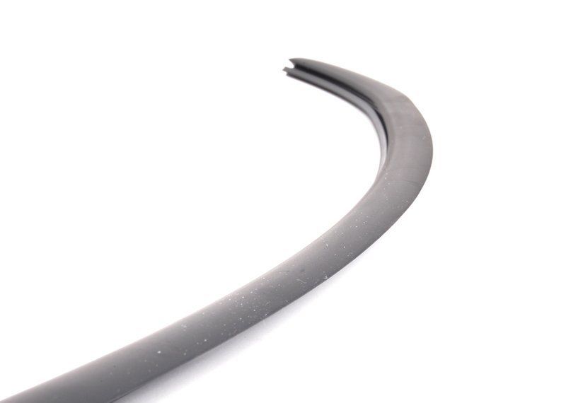 BMW NEW GENUINE 3 SERIES E90 REAR WINDOW LOWER MOLDING TRIM COVER 51317138664 - Image 2