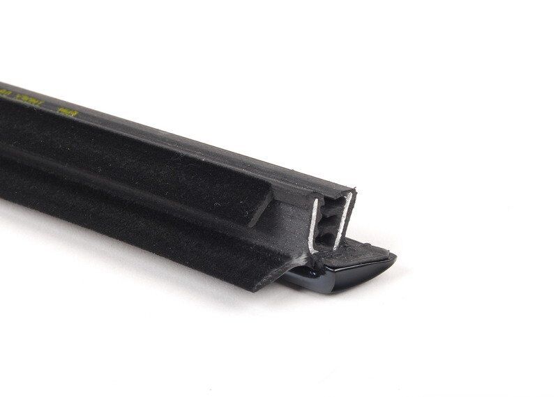 BMW NEW GENUINE E81 E82 E88 FRONT WINDOW CHANNEL COVER LEFT GLOSS BLACK N/S 51337190867 - Image 4