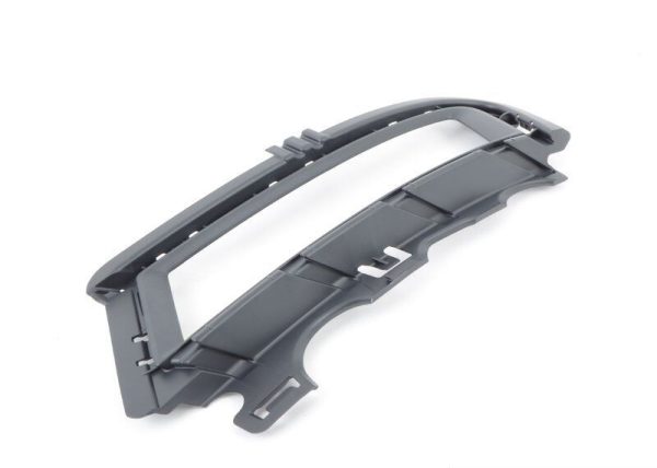 NEW GENUINE VOLKSWAGEN GOLF VII FOG LIGHT BEZEL FRONT PAIR SET LEFT AND RIGHT 5GM853211A9B9 + 5GM853212A9B9 - Image 2