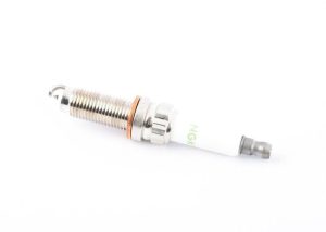NEW GENUINE BMW PETROL ENGINE IGNITION SPARK PLUG HIGH POWER 1 PCS 12120042724