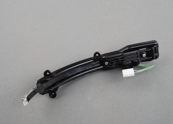 AUDI NEW GENUINE 4L Q7 06-09 N/S LEFT MIRROR LED TURN SIGNAL INDICATOR 4L0949101 - Image 3
