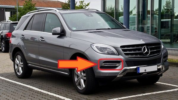 NEW GENUINE MERCEDES BENZ MB ML W166 FRONT BUMPER DRL LIGHT GRILL RIGHT O/S A1668842222 - Image 2