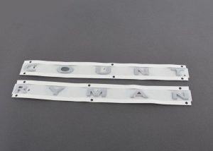 NEW GENUINE MINI COUNTRYMAN F60 TRUNK EMBLEM LETTERING LABEL 51147421909