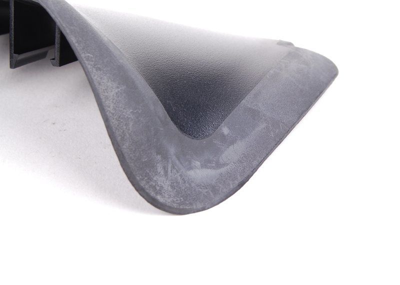 NEW GENUINE BMW E46 CONVERTIBLE INNER TAIL LIGHT COVER SEAL TRIM LEFT N/S 63216933019 - Image 5