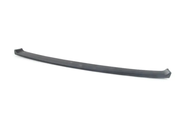 Rear Central Bumper Moulding for E39 Touring - Image 4
